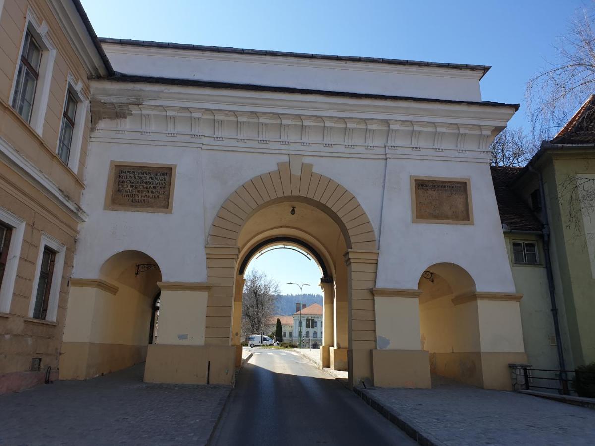 Old City Lux Braşov Esterno foto